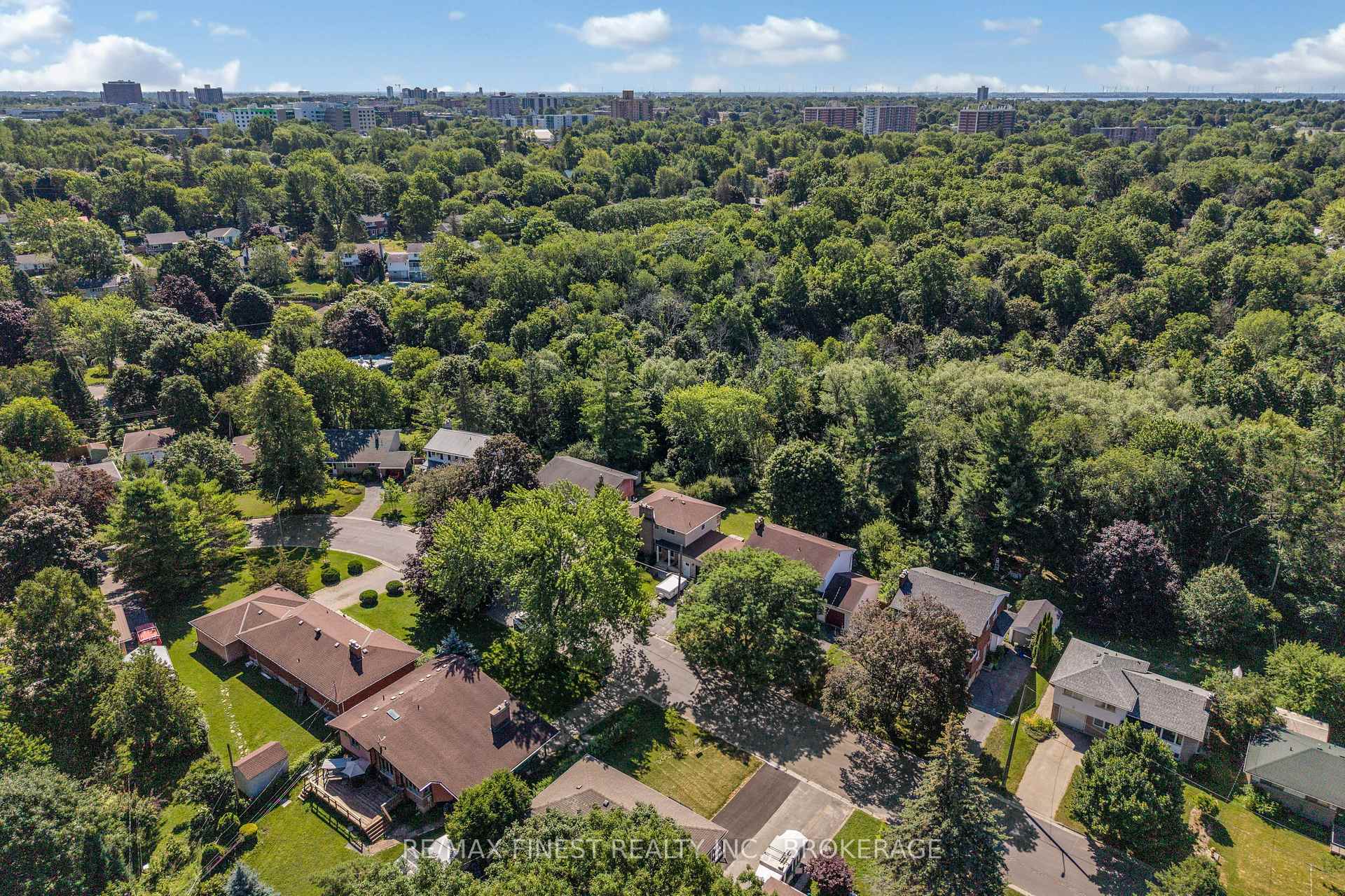 Photo 44 of 60 Sherwood Drive, Kingston, West of Sir John A. Blvd — HOMEH