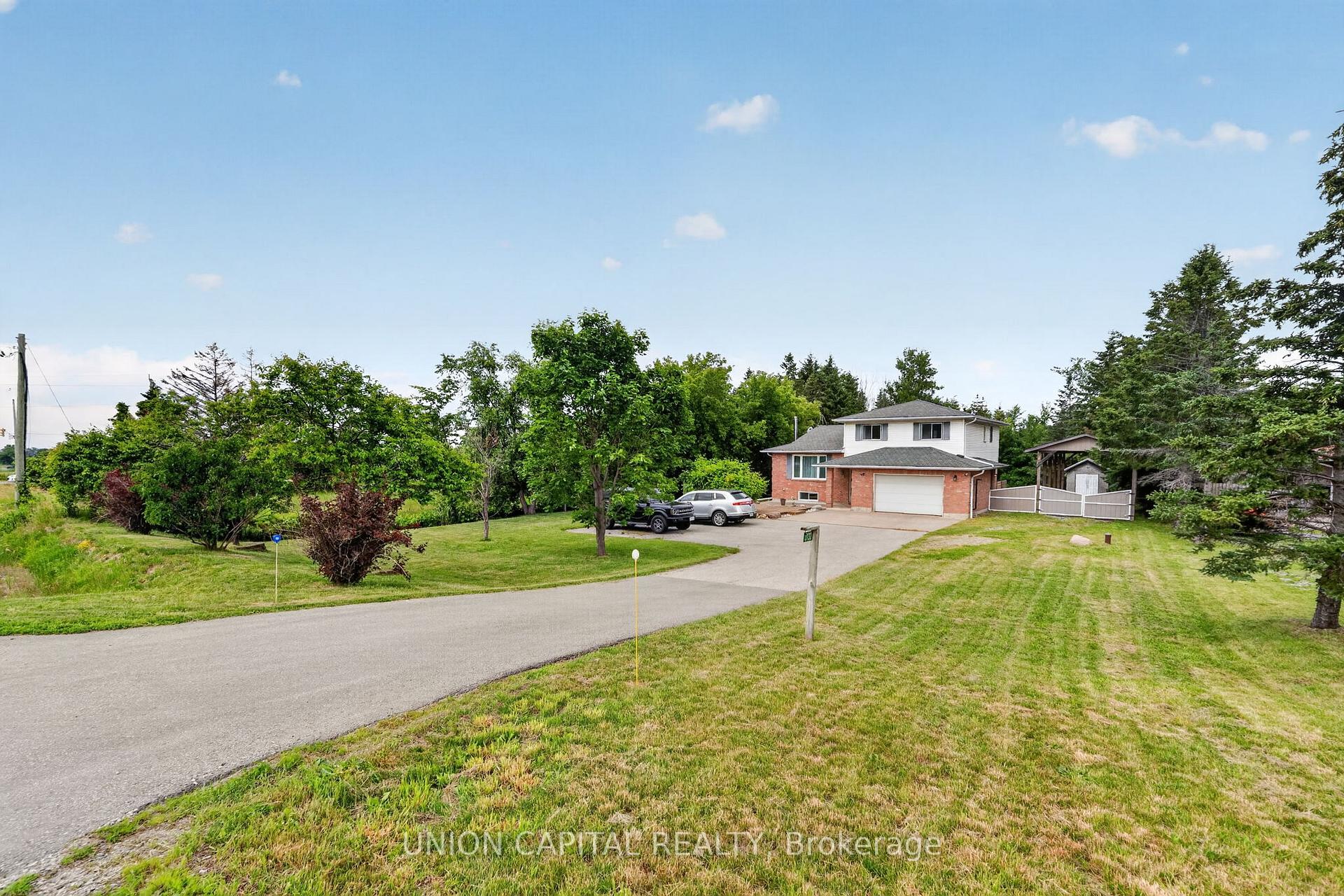 Photo 3 of 3132 Ravenshoe Road, Georgina, Belhaven — HOMEH