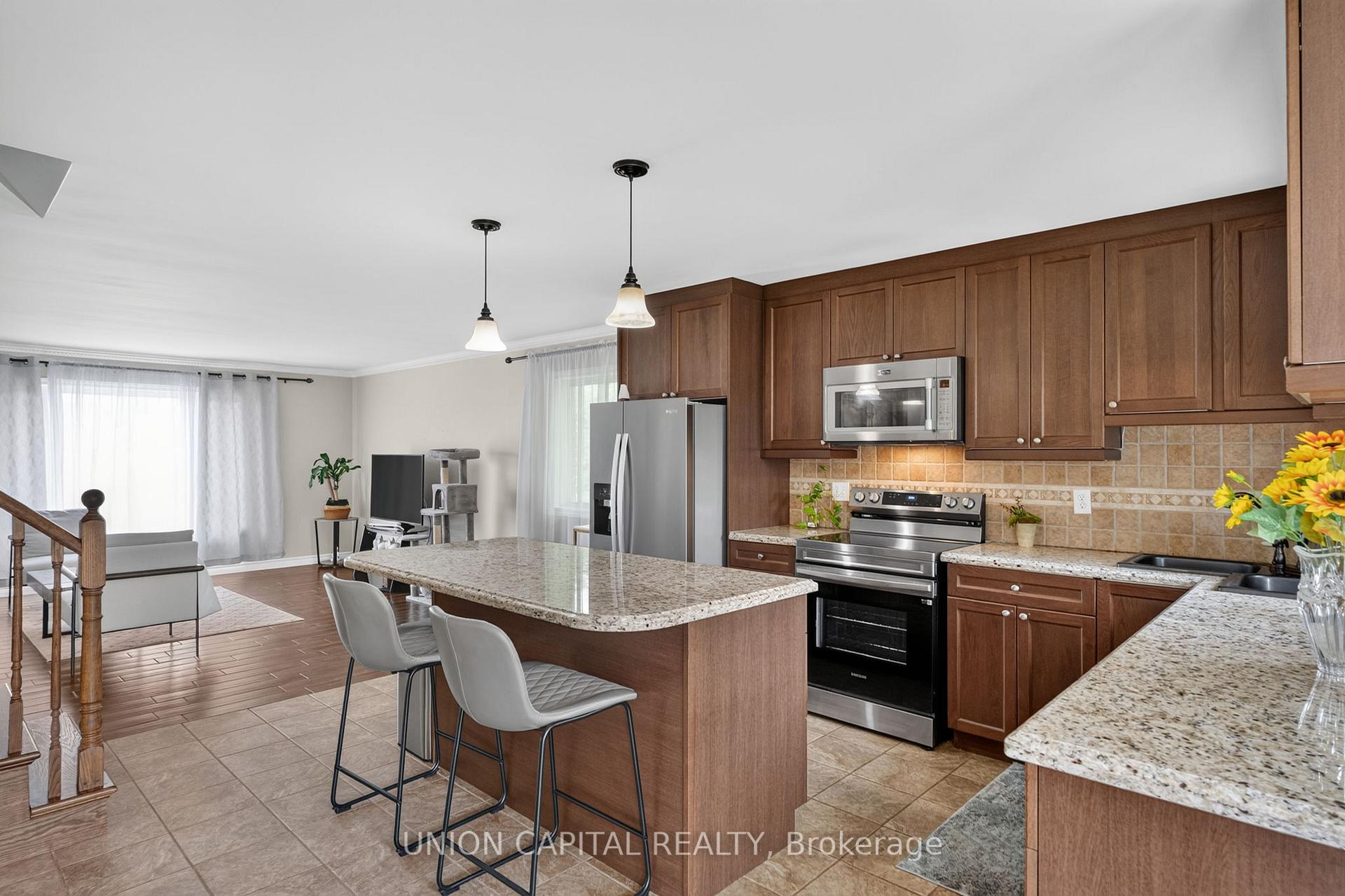 Photo 12 of 3132 Ravenshoe Road, Georgina, Belhaven — HOMEH