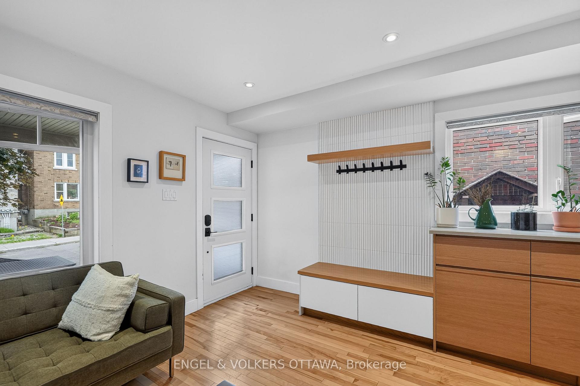 Photo 3 of 309 Flora Street, Ottawa, Ottawa Centre — HOMEH