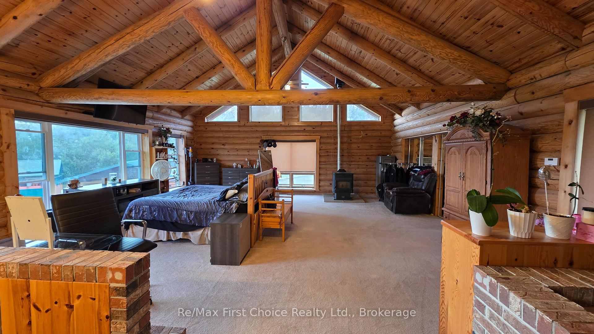 Photo 29 of 812 Essex Road E, Kenora, Kenora Northeast — HOMEH