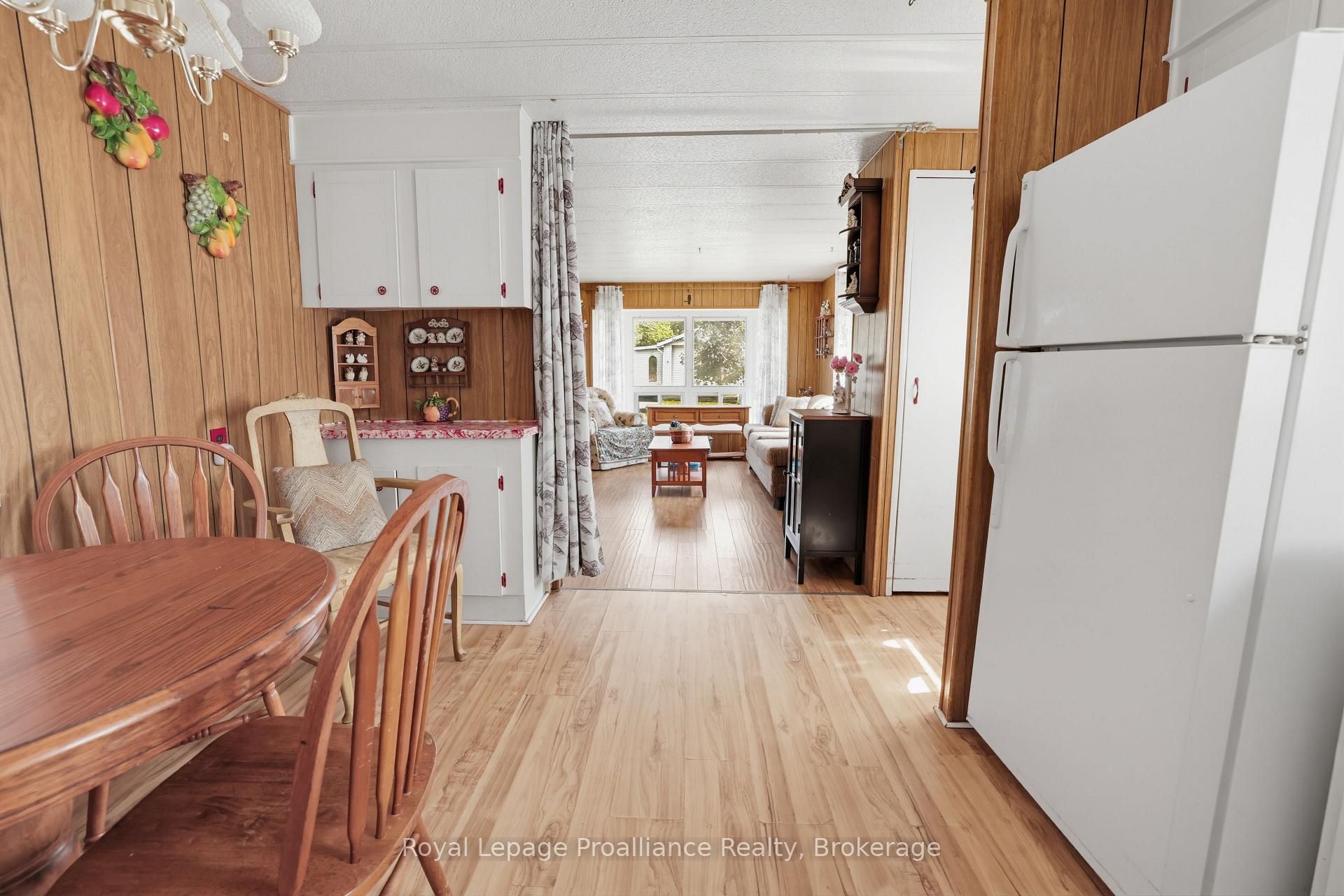 Photo 7 of 5 Kenneth Boulevard, Quinte West, Sidney Ward — HOMEH