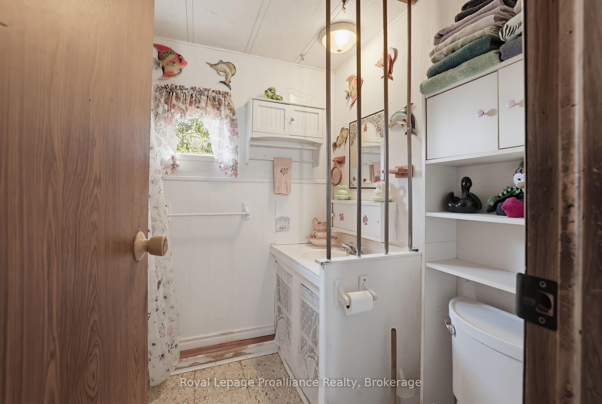 Photo 19 of 5 Kenneth Boulevard, Quinte West, Sidney Ward — HOMEH