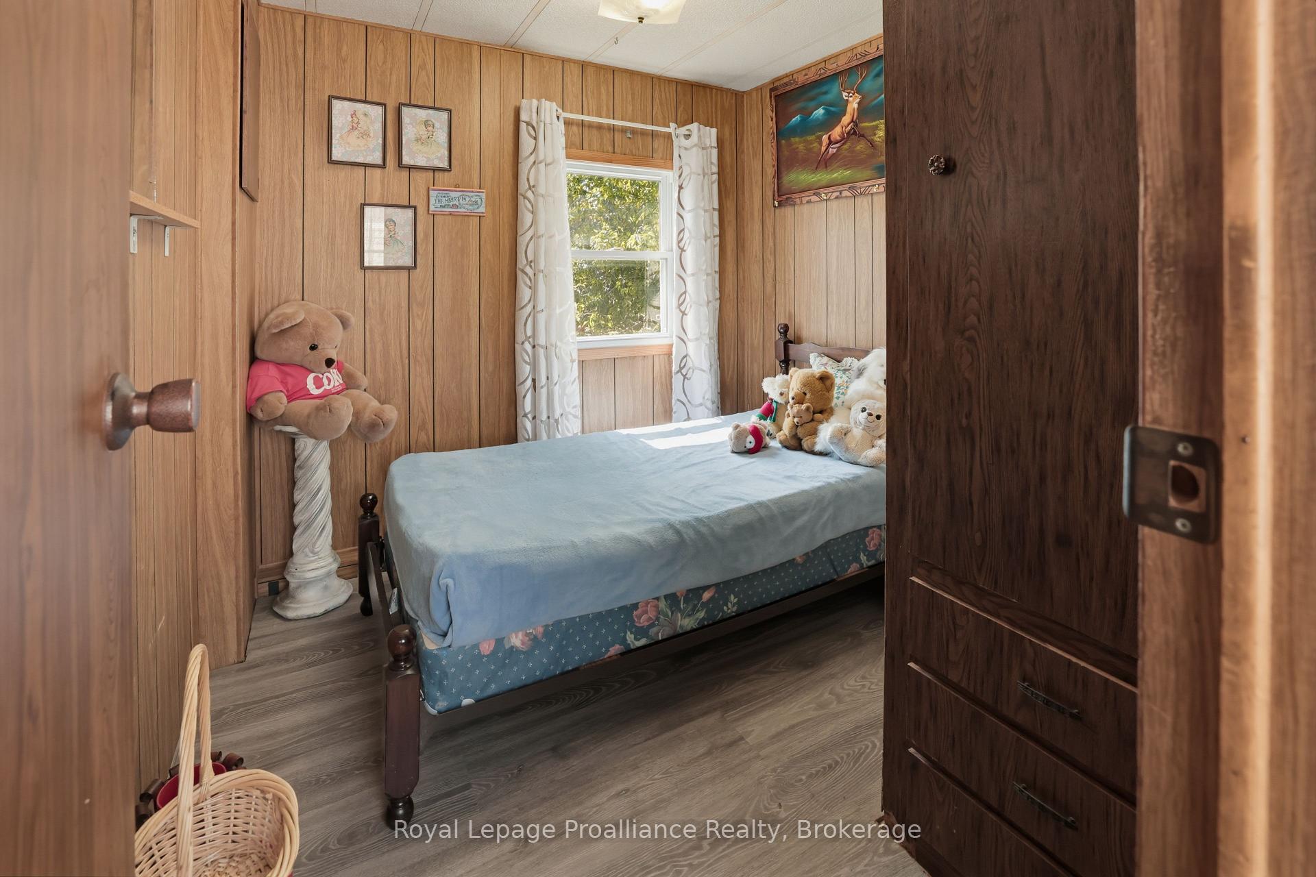 Photo 23 of 5 Kenneth Boulevard, Quinte West, Sidney Ward — HOMEH