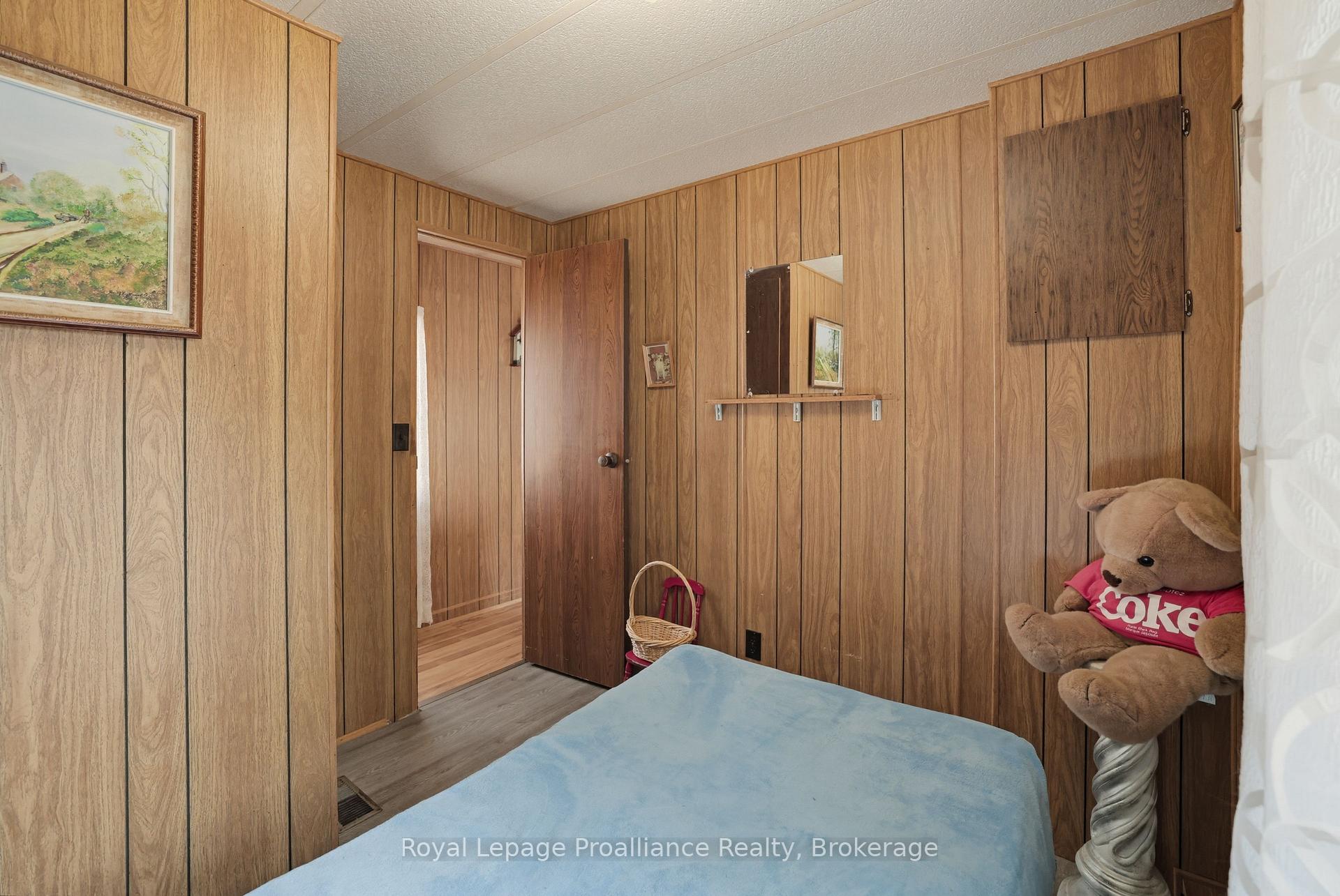 Photo 26 of 5 Kenneth Boulevard, Quinte West, Sidney Ward — HOMEH