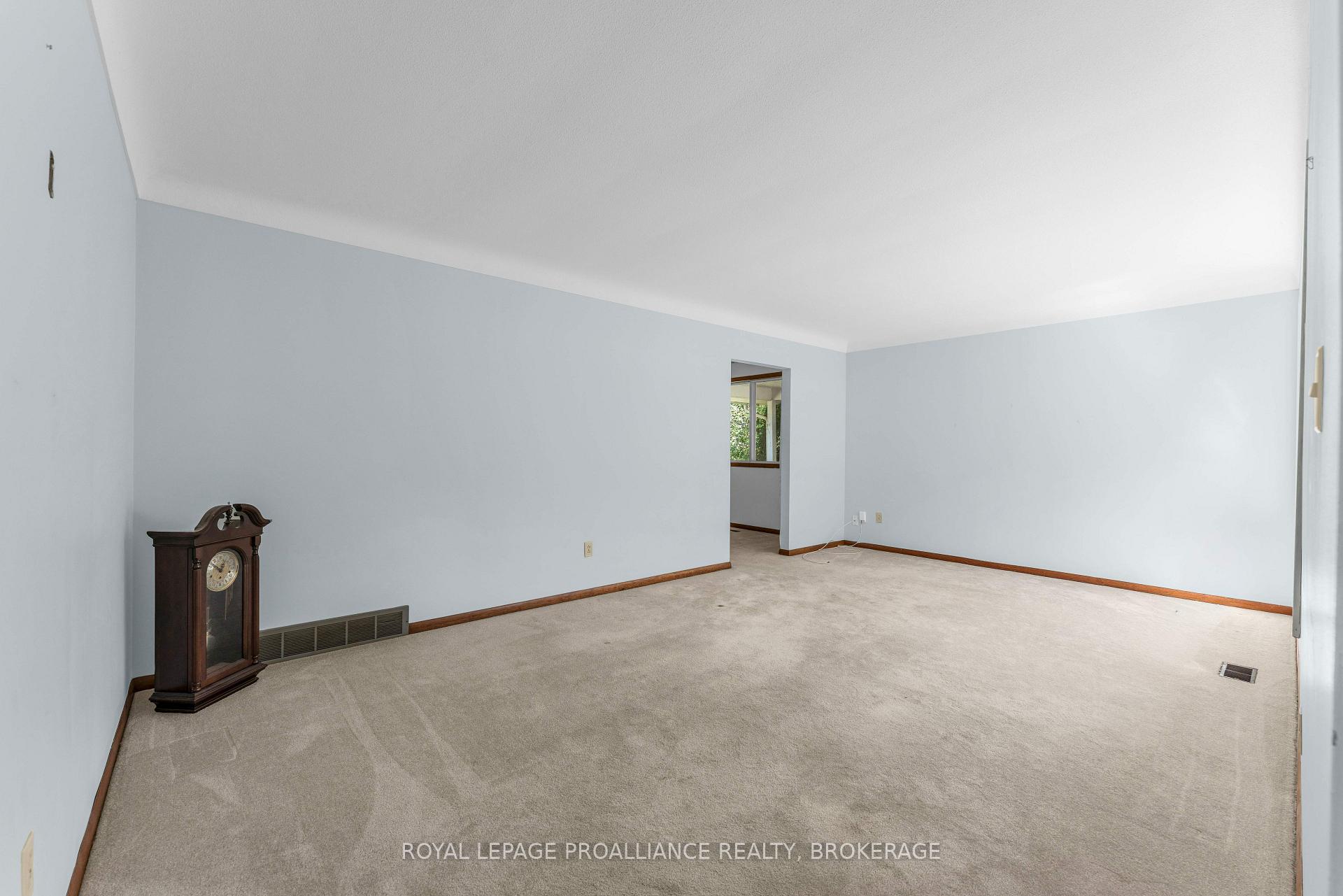 Photo 8 of 421 Windward Place, Kingston, City SouthWest — HOMEH