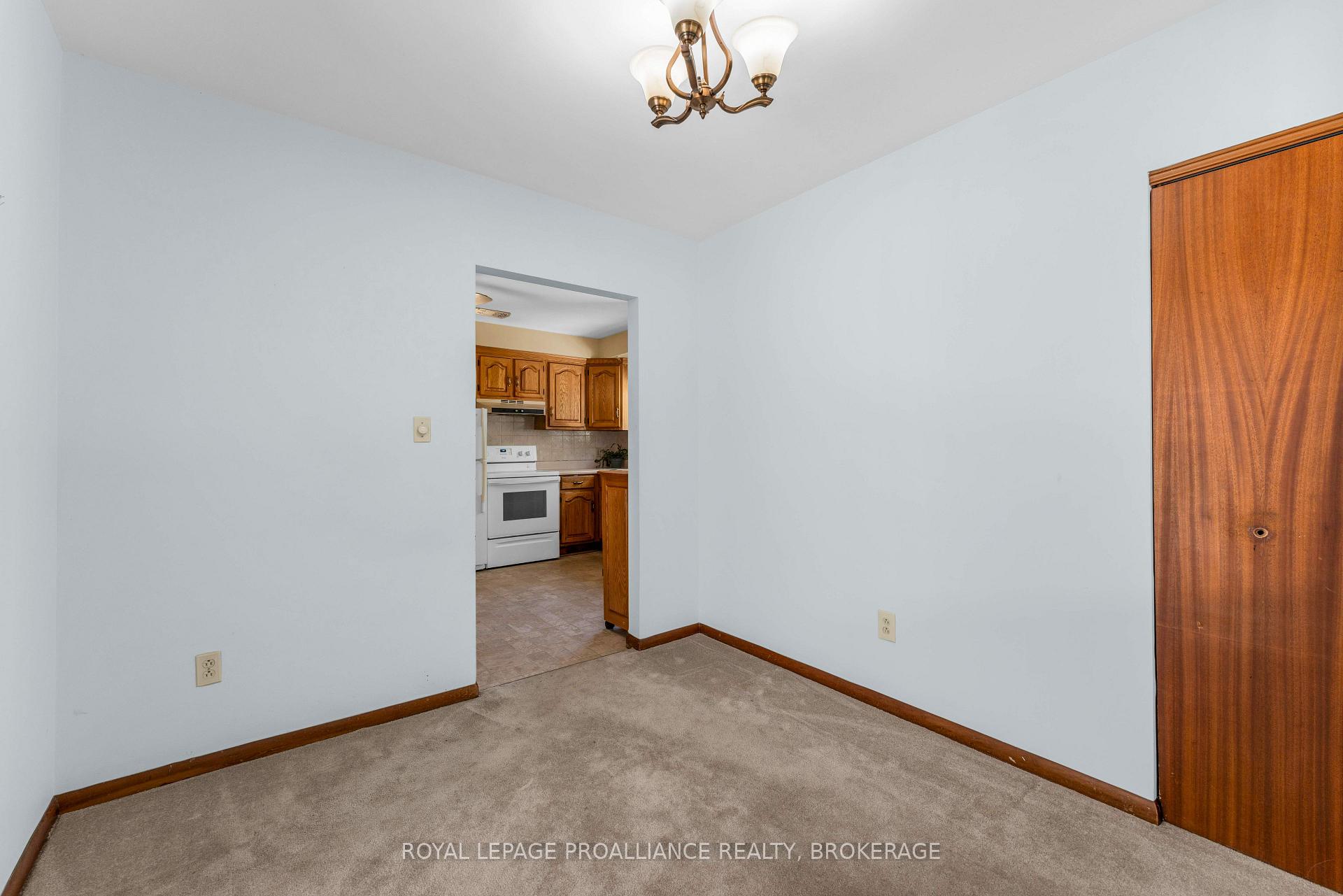 Photo 12 of 421 Windward Place, Kingston, City SouthWest — HOMEH