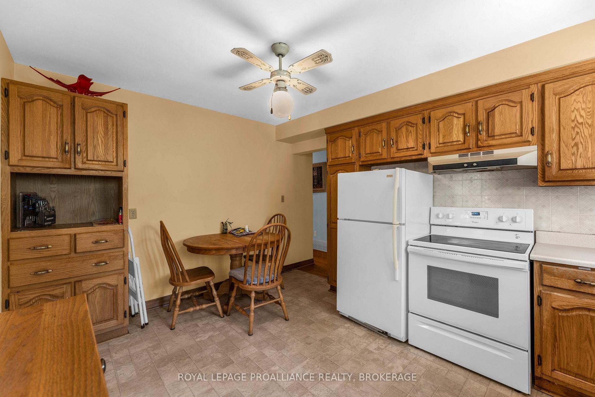 Photo 14 of 421 Windward Place, Kingston, City SouthWest — HOMEH