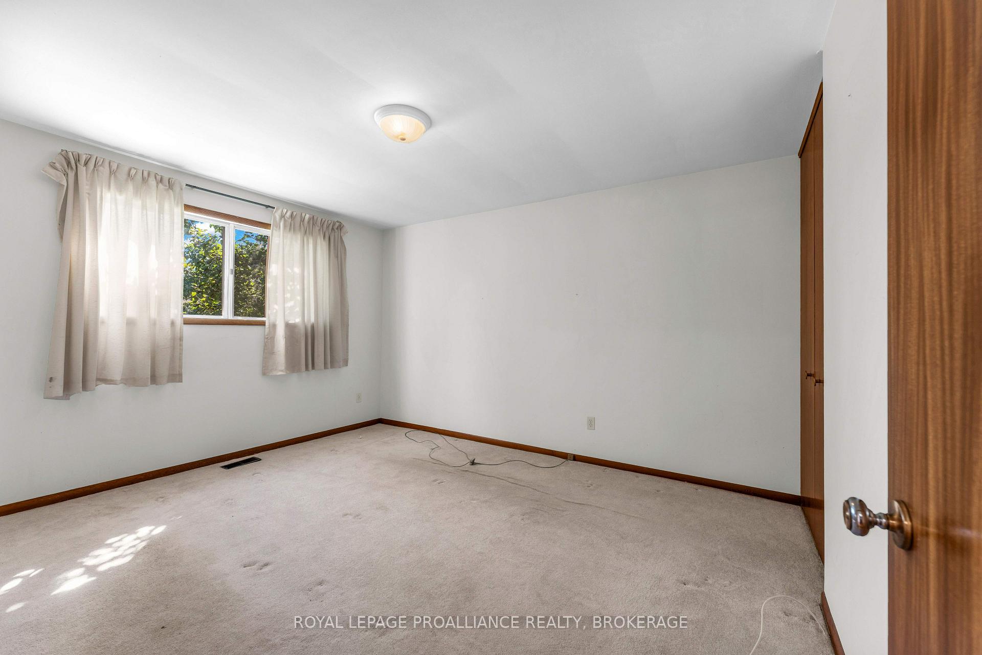 Photo 19 of 421 Windward Place, Kingston, City SouthWest — HOMEH