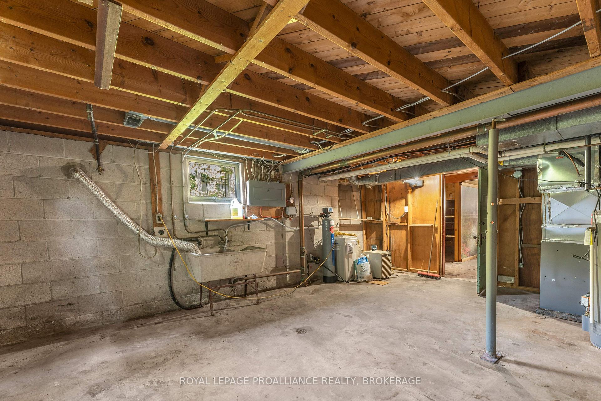 Photo 32 of 421 Windward Place, Kingston, City SouthWest — HOMEH