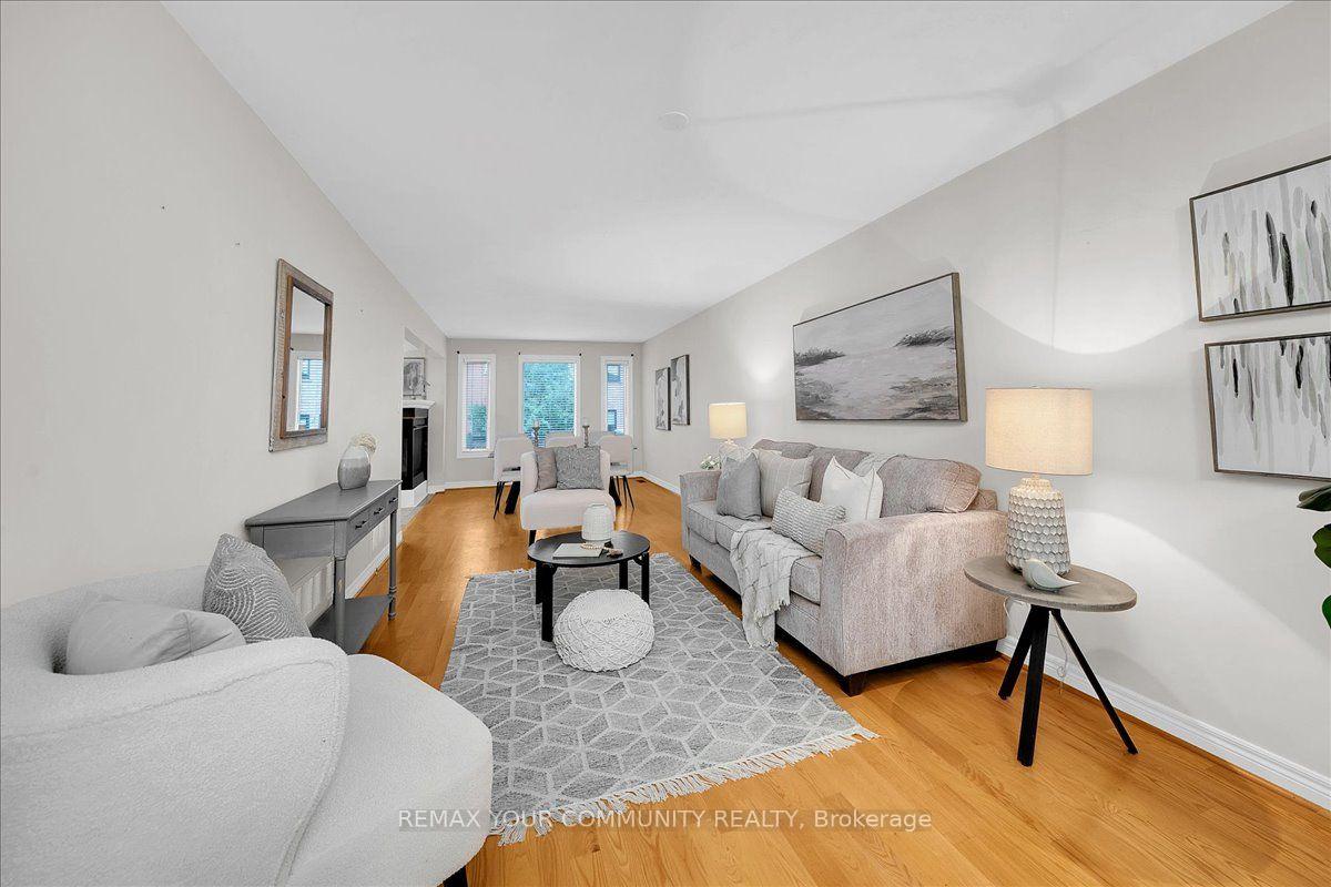 Photo 7 of 129 Colombo Crescent, Vaughan, Maple — HOMEH