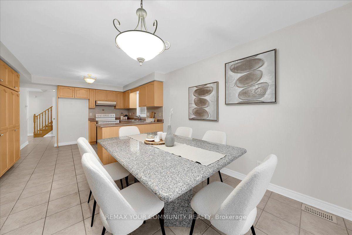 Photo 15 of 129 Colombo Crescent, Vaughan, Maple — HOMEH