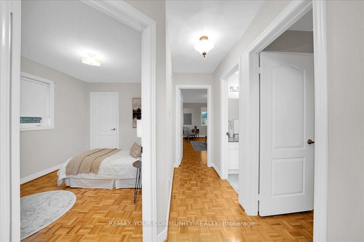 Photo 26 of 129 Colombo Crescent, Vaughan, Maple — HOMEH