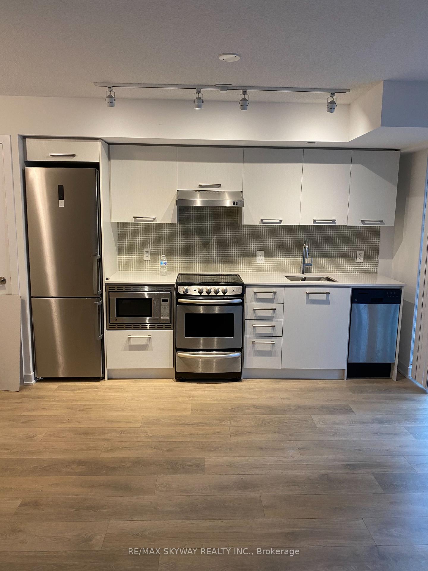 Photo 6 of Unit 615, 87 Peter Street, Toronto, Waterfront Communities — HOMEH