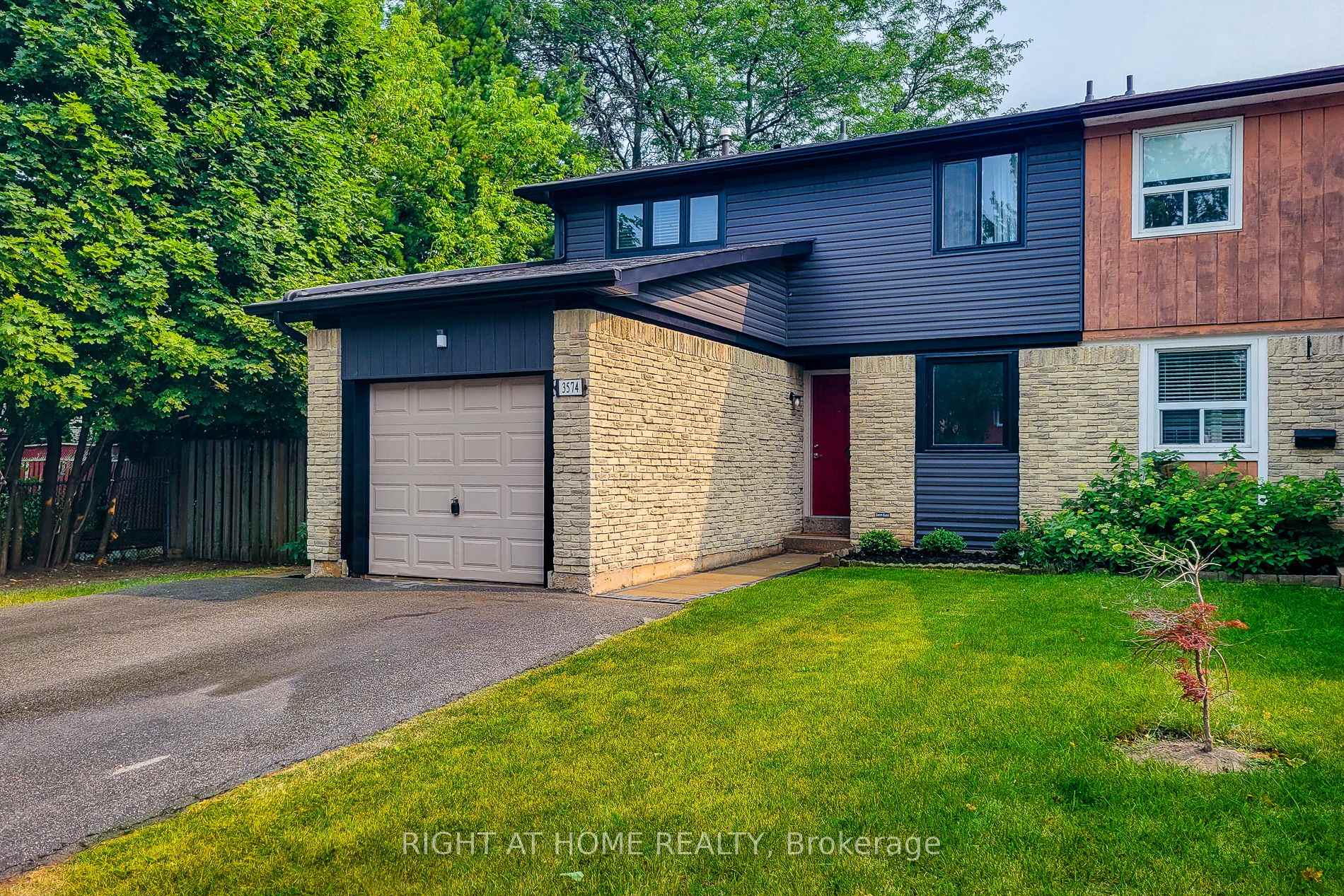 Photo 1 of 3574 Autumnleaf Crescent, Mississauga, Erin Mills — HOMEH