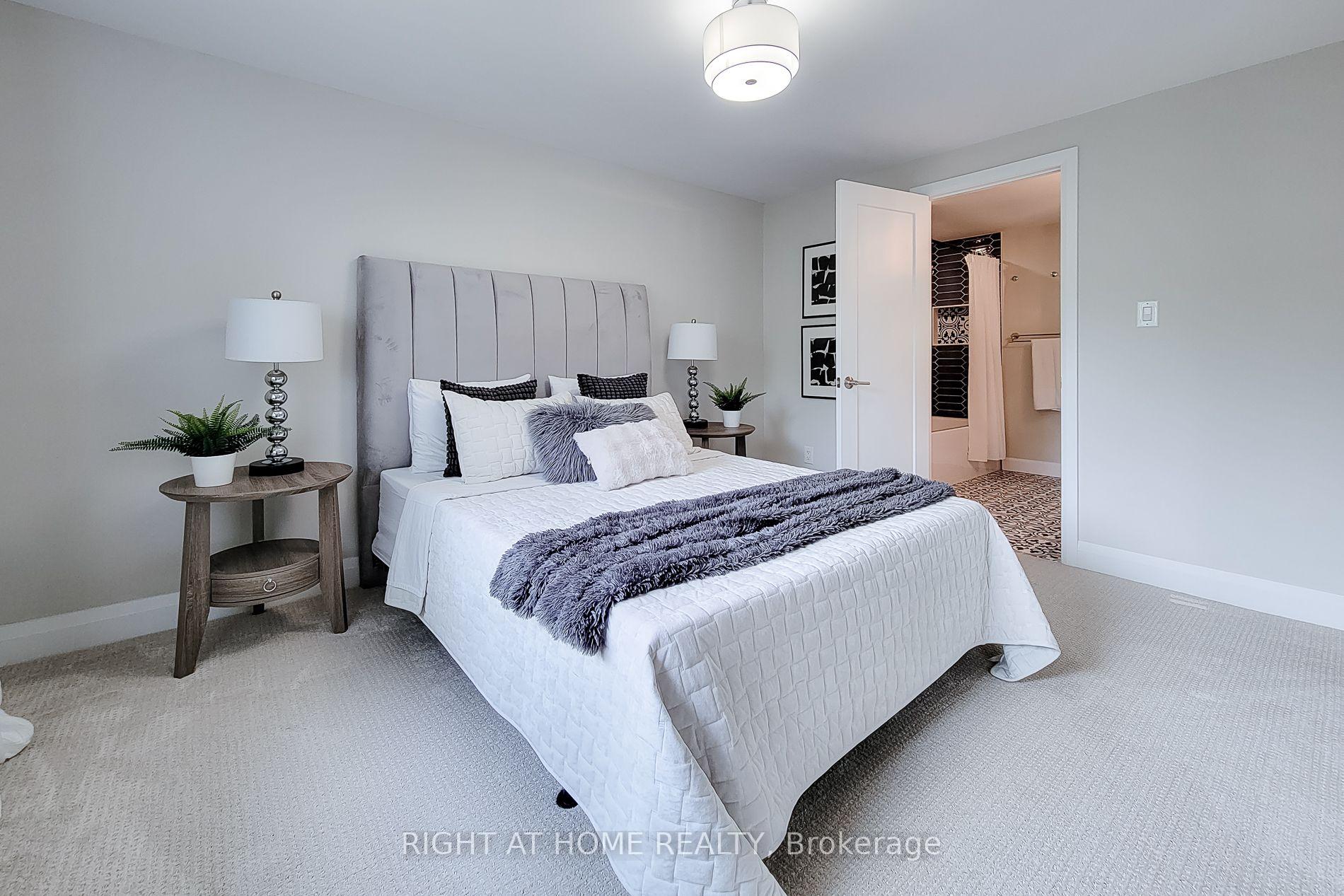 Photo 15 of 3574 Autumnleaf Crescent, Mississauga, Erin Mills — HOMEH