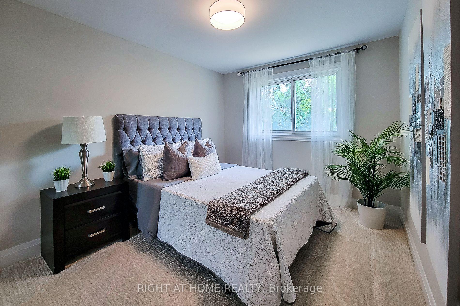 Photo 18 of 3574 Autumnleaf Crescent, Mississauga, Erin Mills — HOMEH