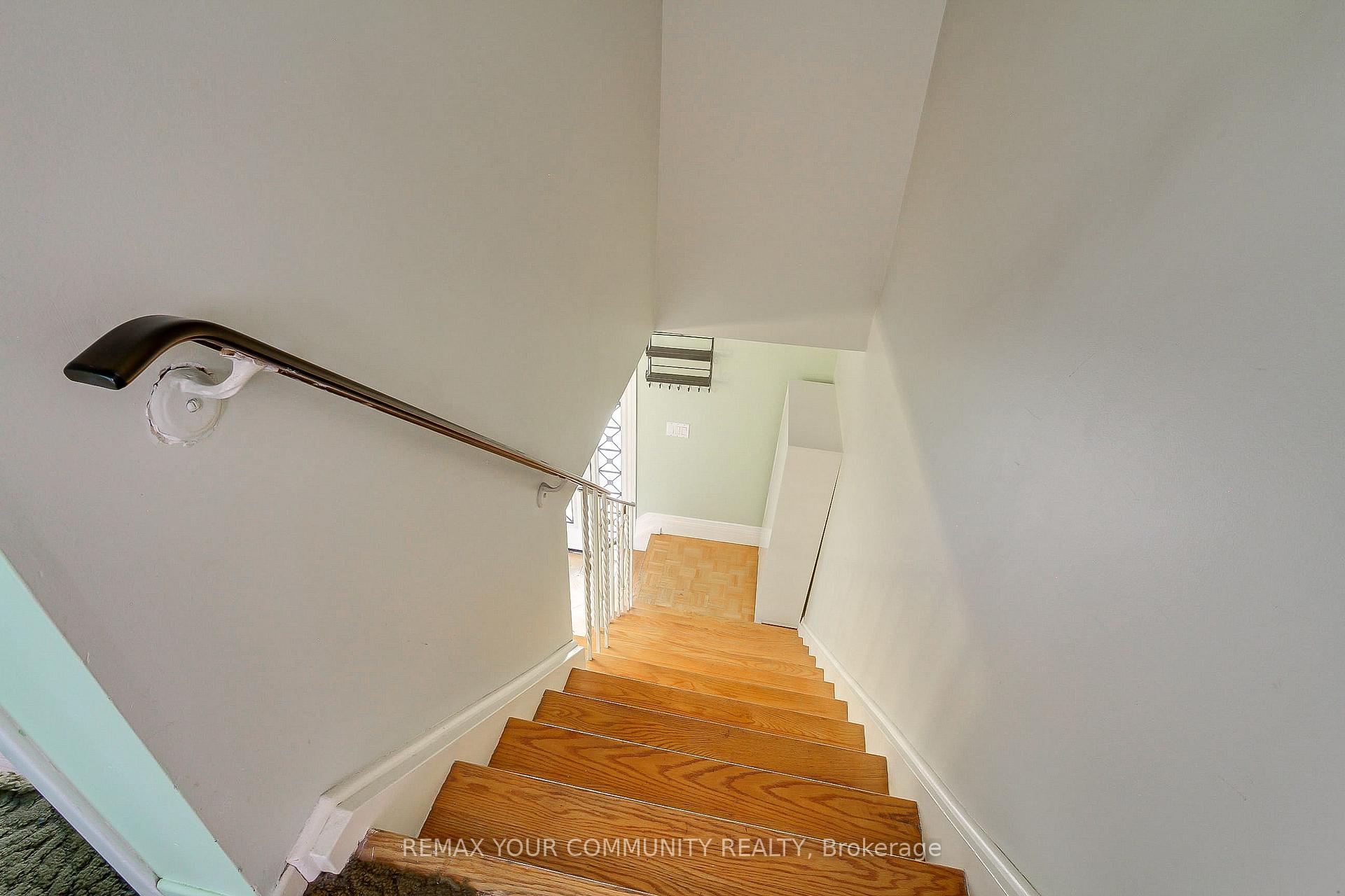 Photo 18 of 4229 Brandon Gate Drive, Mississauga, Malton — HOMEH