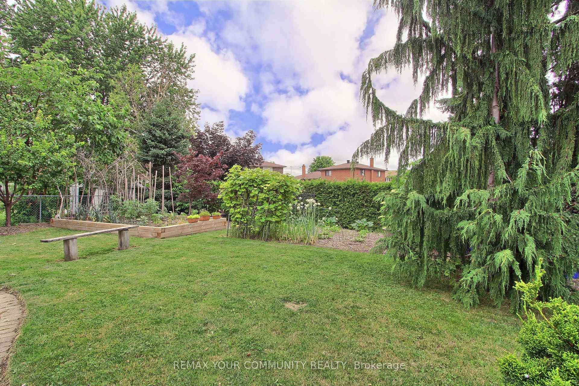 Photo 29 of 4229 Brandon Gate Drive, Mississauga, Malton — HOMEH