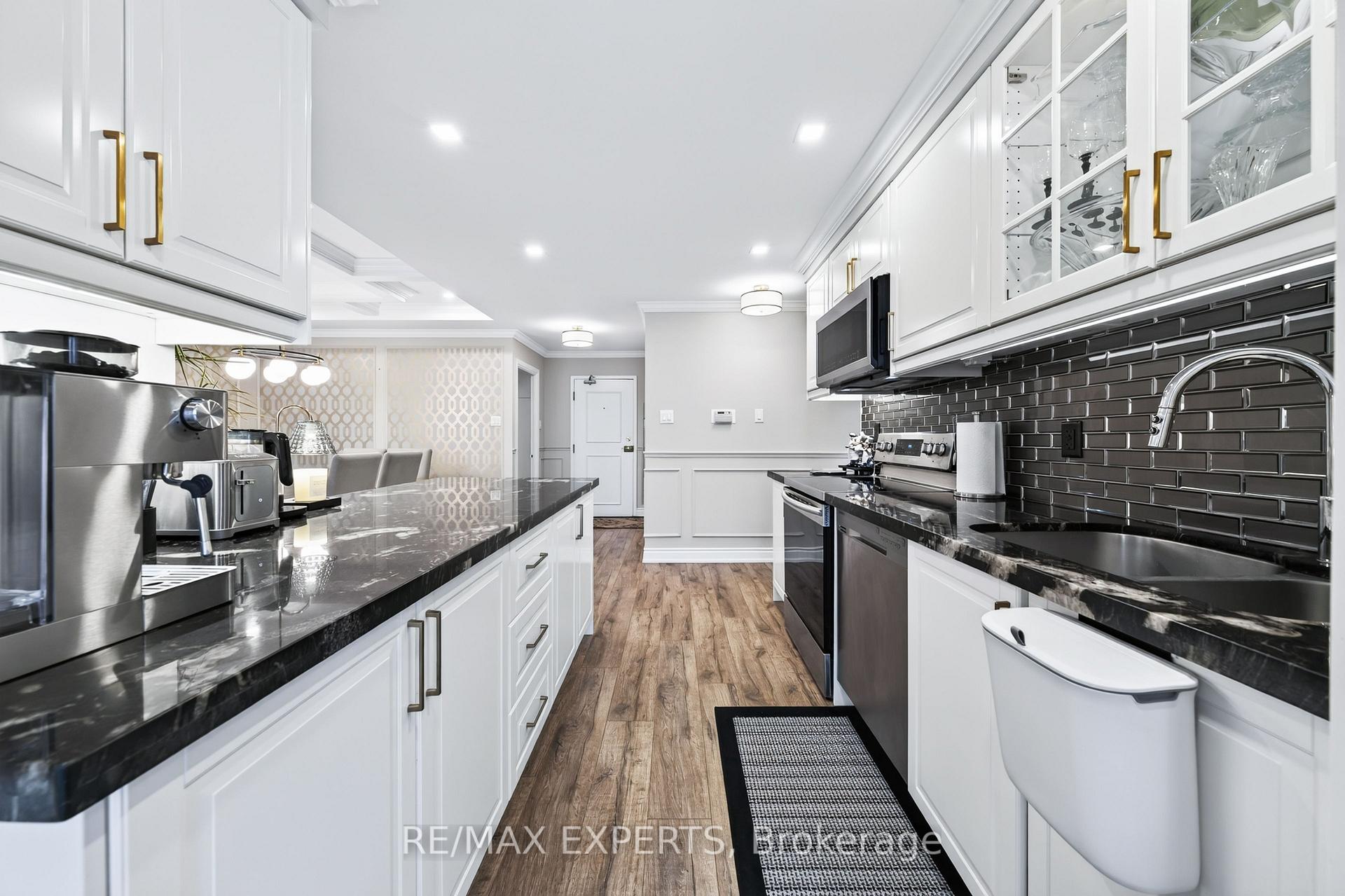 Photo 18 of Unit Ph01, 30 Harding Boulevard W, Richmond Hill, North Richvale — HOMEH