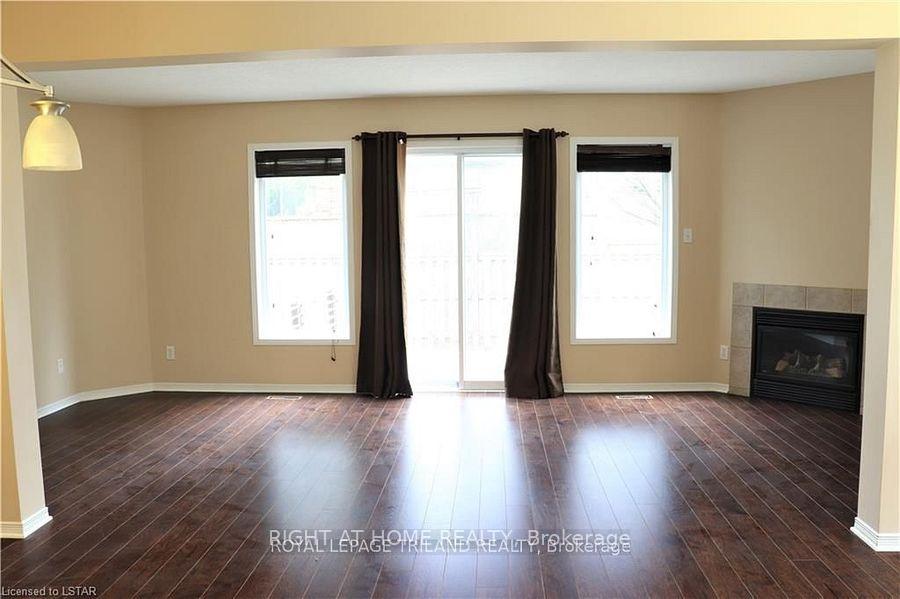 Photo 13 of 709 Silversmith Street, London, North M — HOMEH
