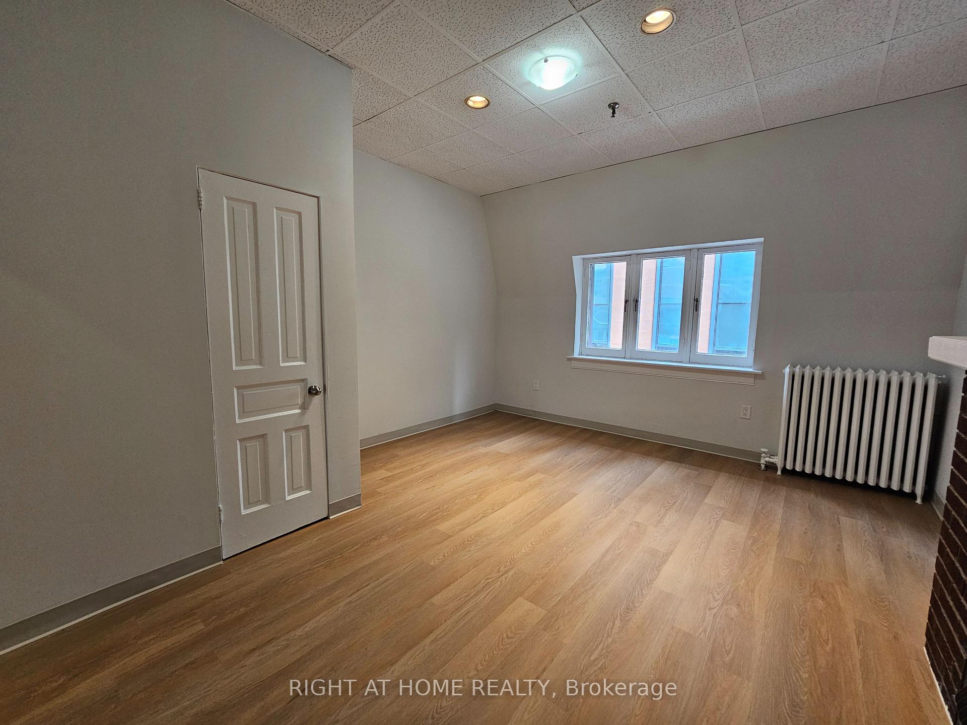 Photo 9 of Unit 6, 516 Yonge Street, Toronto, Church-Yonge Corridor — HOMEH