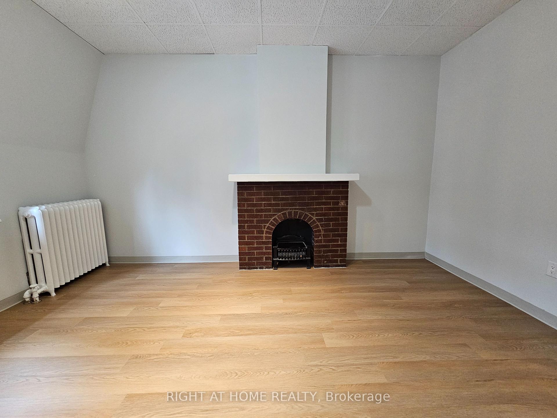 Photo 10 of Unit 6, 516 Yonge Street, Toronto, Church-Yonge Corridor — HOMEH