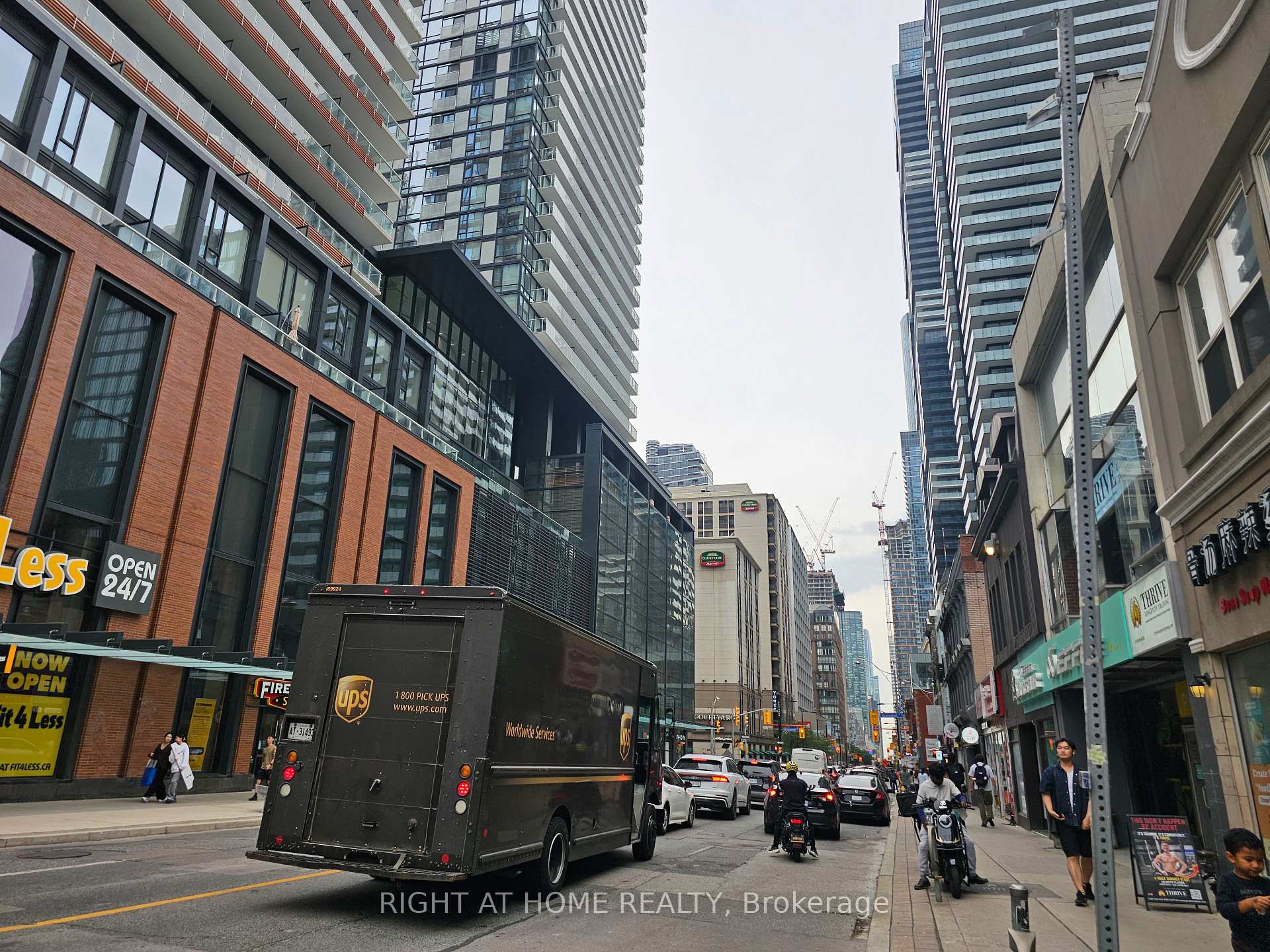 Photo 30 of Unit 6, 516 Yonge Street, Toronto, Church-Yonge Corridor — HOMEH
