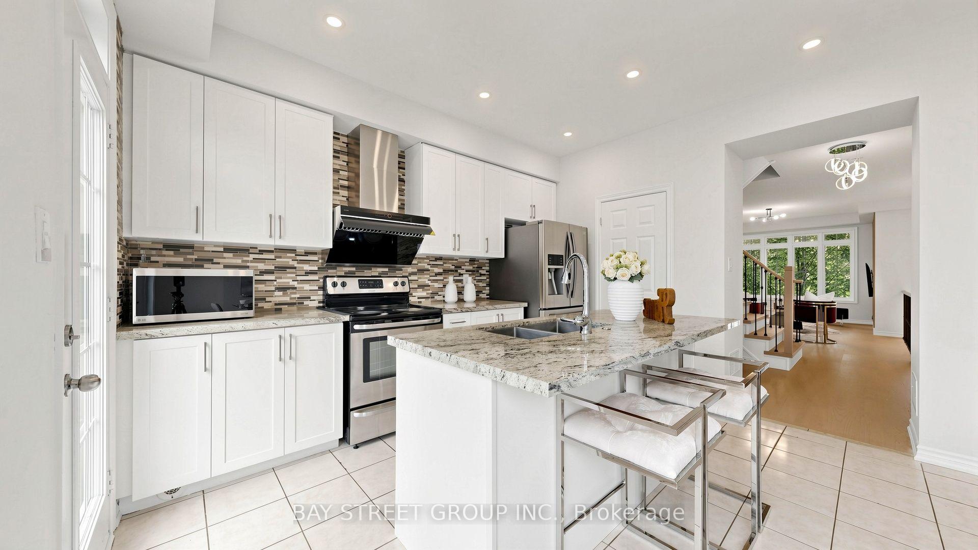 Photo 8 of 35 Sharbot Lane, Markham, Greensborough — HOMEH