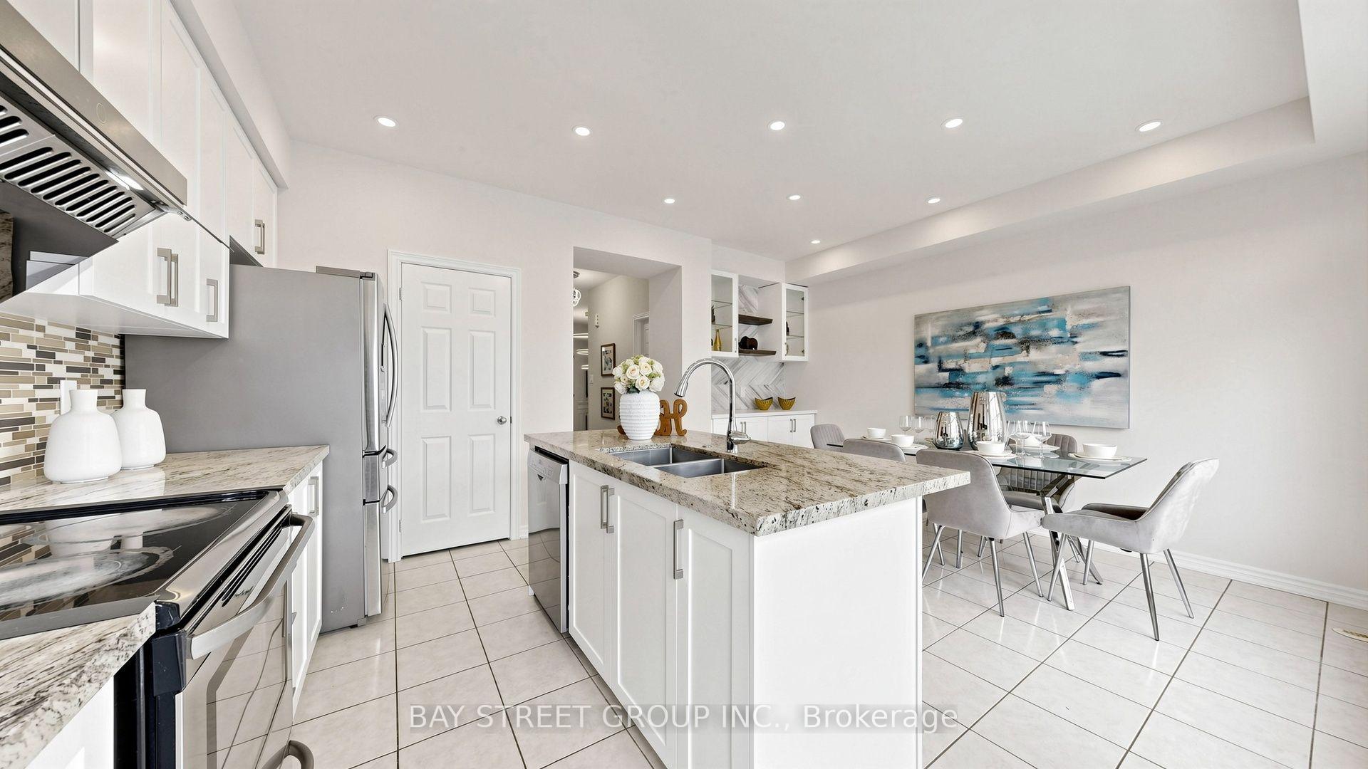 Photo 10 of 35 Sharbot Lane, Markham, Greensborough — HOMEH