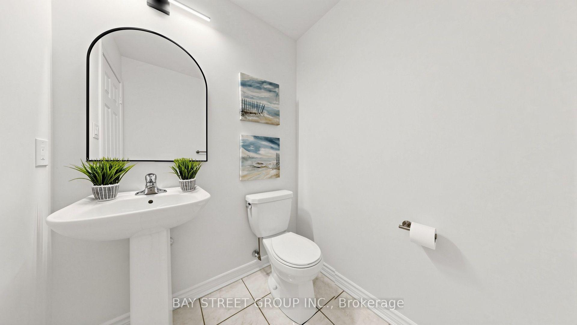 Photo 15 of 35 Sharbot Lane, Markham, Greensborough — HOMEH