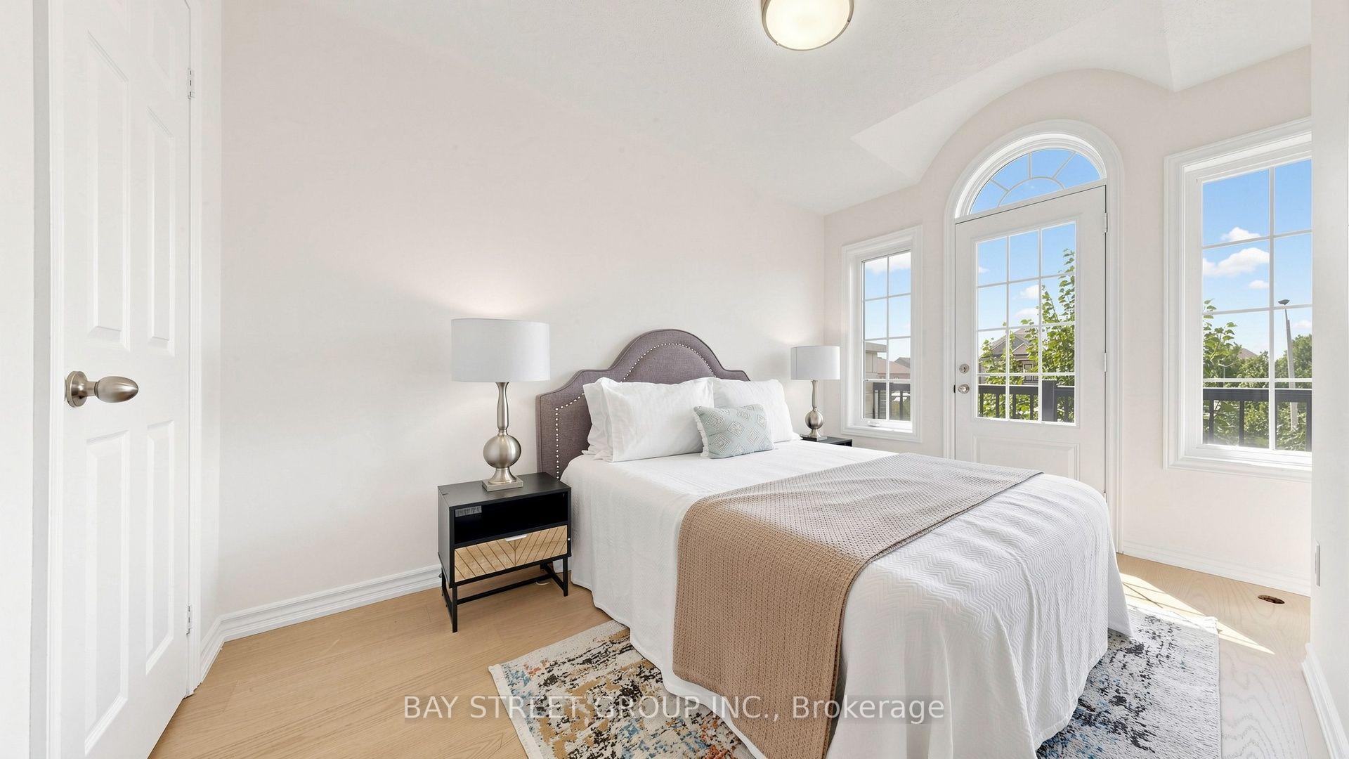 Photo 31 of 35 Sharbot Lane, Markham, Greensborough — HOMEH