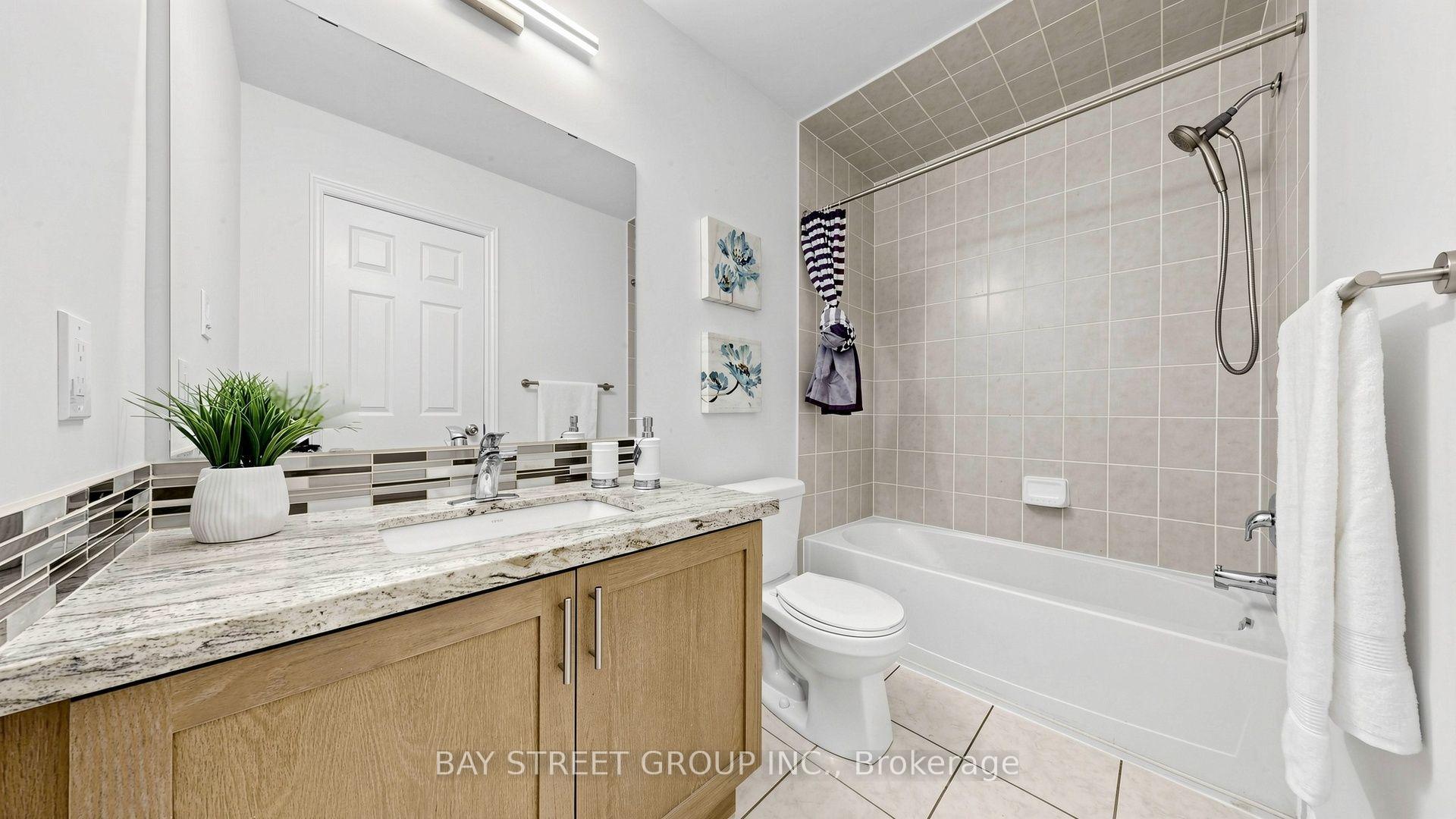 Photo 34 of 35 Sharbot Lane, Markham, Greensborough — HOMEH