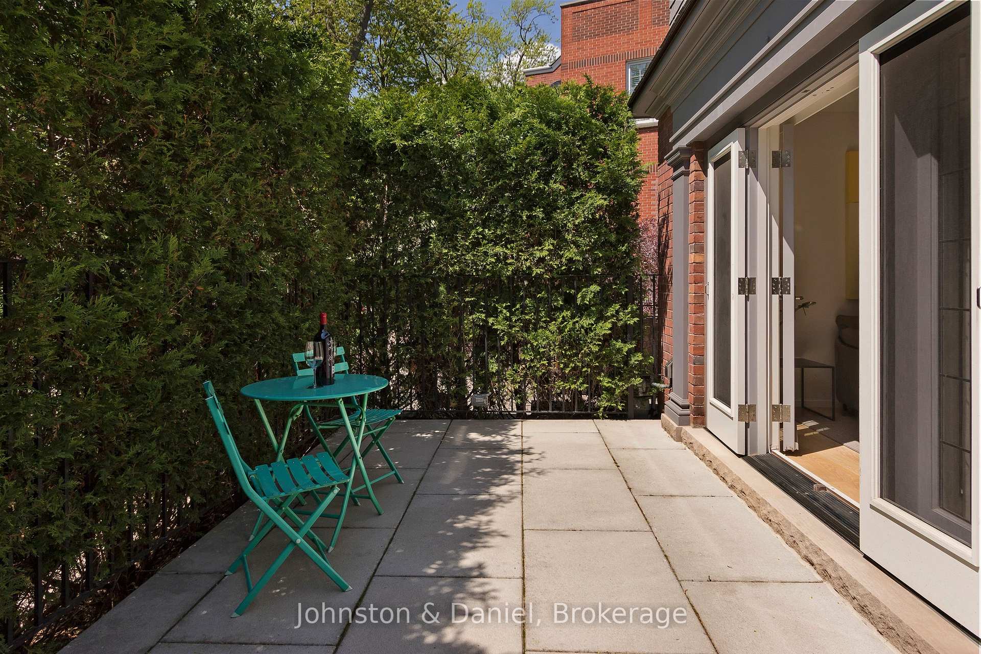 Photo 13 of Unit 400, 78 Roxborough Street E, Toronto, Rosedale-Moore Park — HOMEH