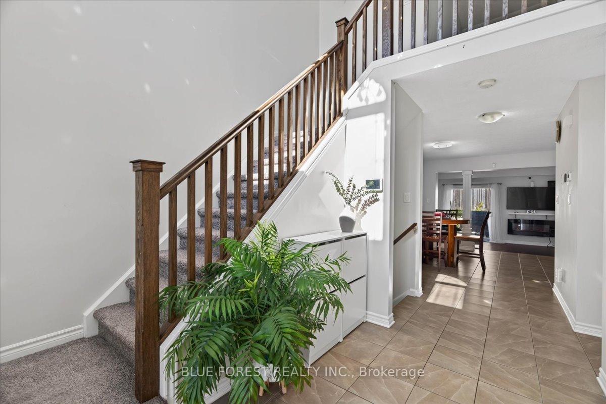 Photo 16 of 3317 Emily Carr Lane, London, South W — HOMEH