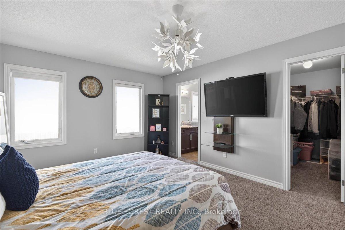 Photo 20 of 3317 Emily Carr Lane, London, South W — HOMEH