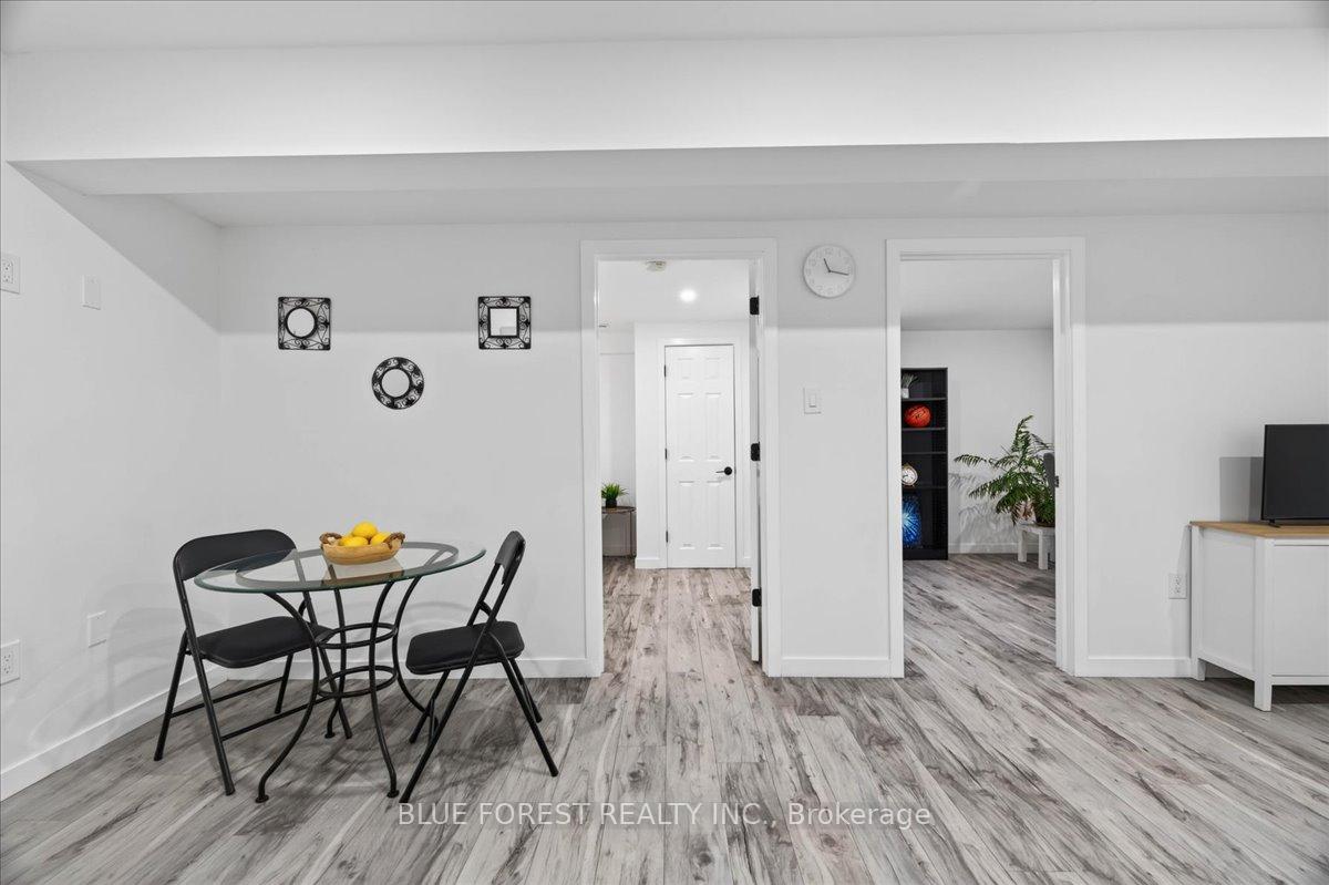 Photo 32 of 3317 Emily Carr Lane, London, South W — HOMEH
