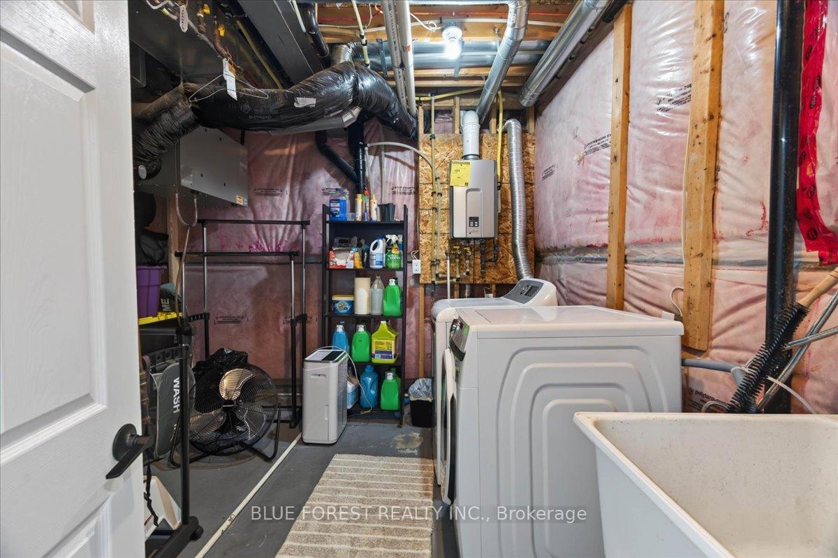 Photo 36 of 3317 Emily Carr Lane, London, South W — HOMEH