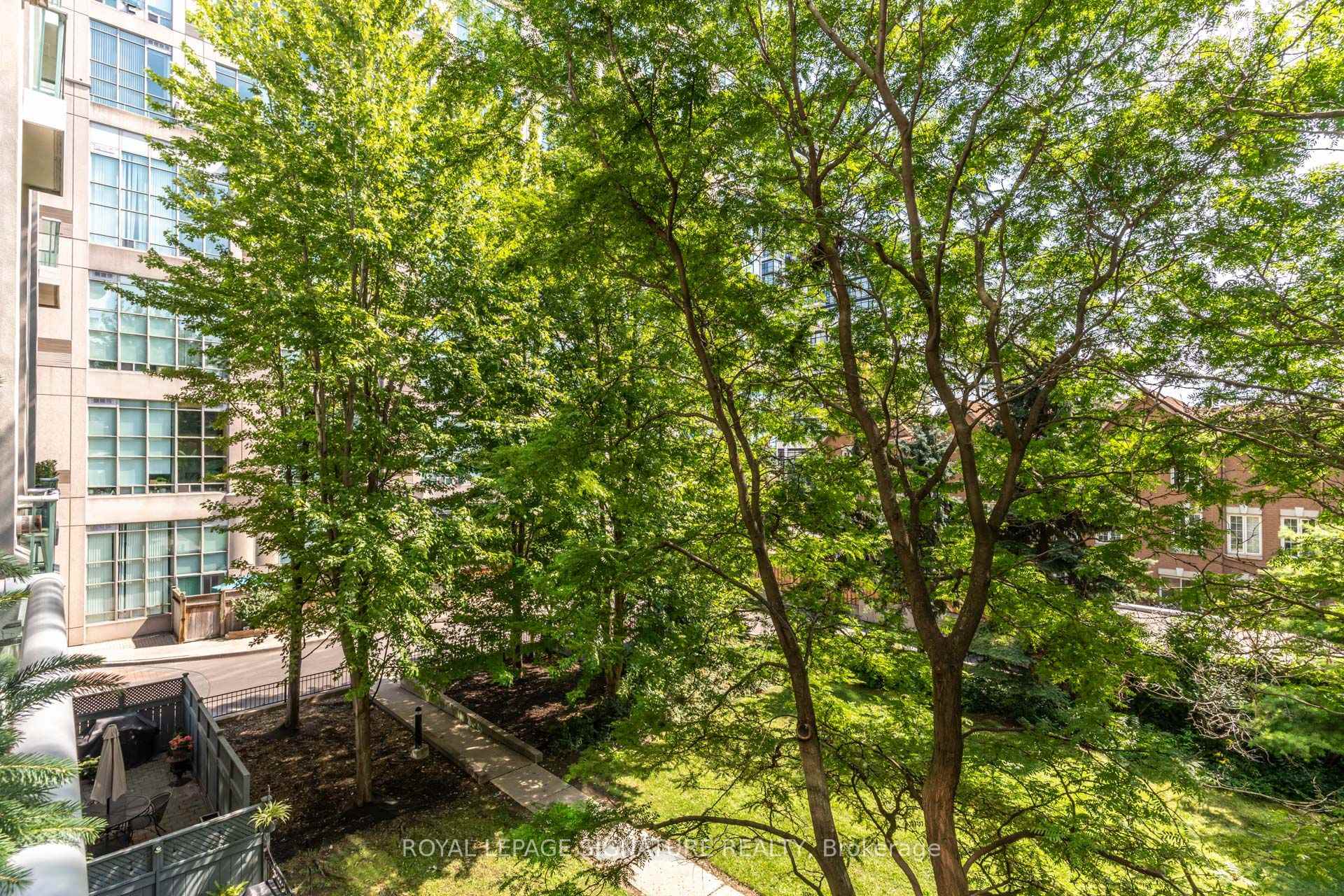 Photo 13 of Unit 203, 200 Manitoba Street, Etobicoke, Mimico — HOMEH