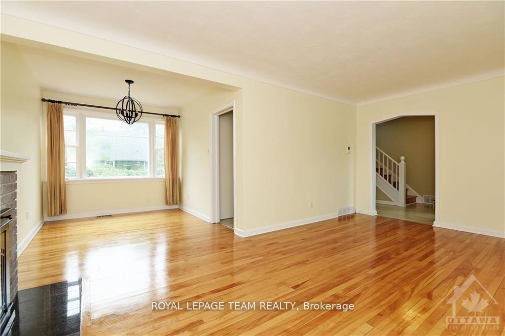 Photo 8 of 822 Quinlan Road, Ottawa, Elmvale Acres — HOMEH