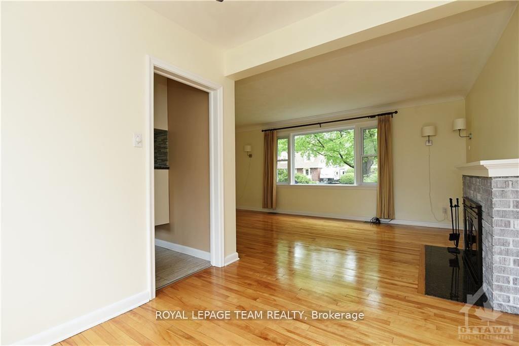 Photo 10 of 822 Quinlan Road, Ottawa, Elmvale Acres — HOMEH