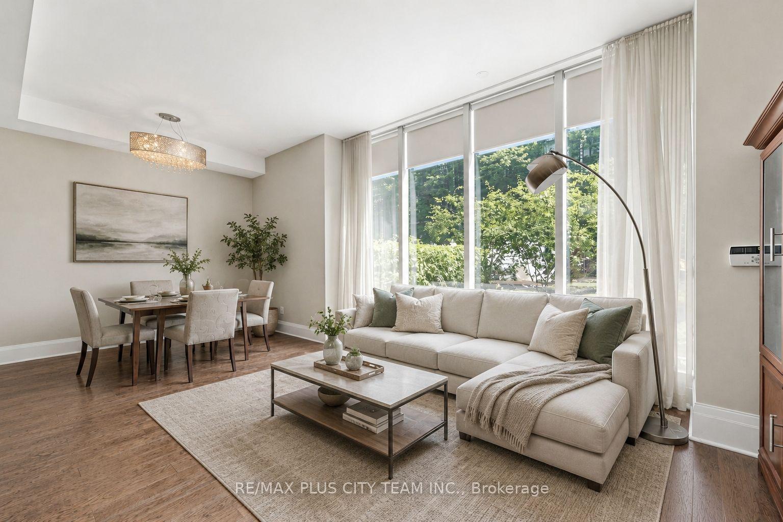 Photo 3 of Unit TH122, 29 Queens Quay E, Toronto, Waterfront Communities — HOMEH