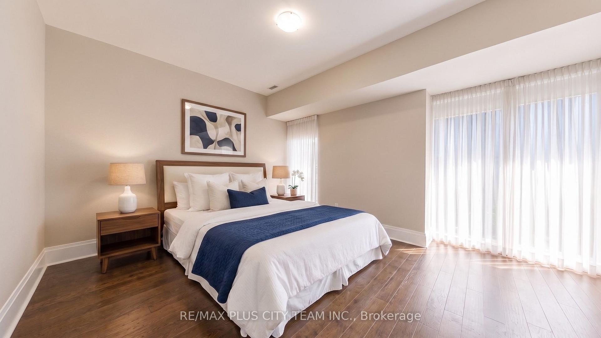 Photo 9 of Unit TH122, 29 Queens Quay E, Toronto, Waterfront Communities — HOMEH