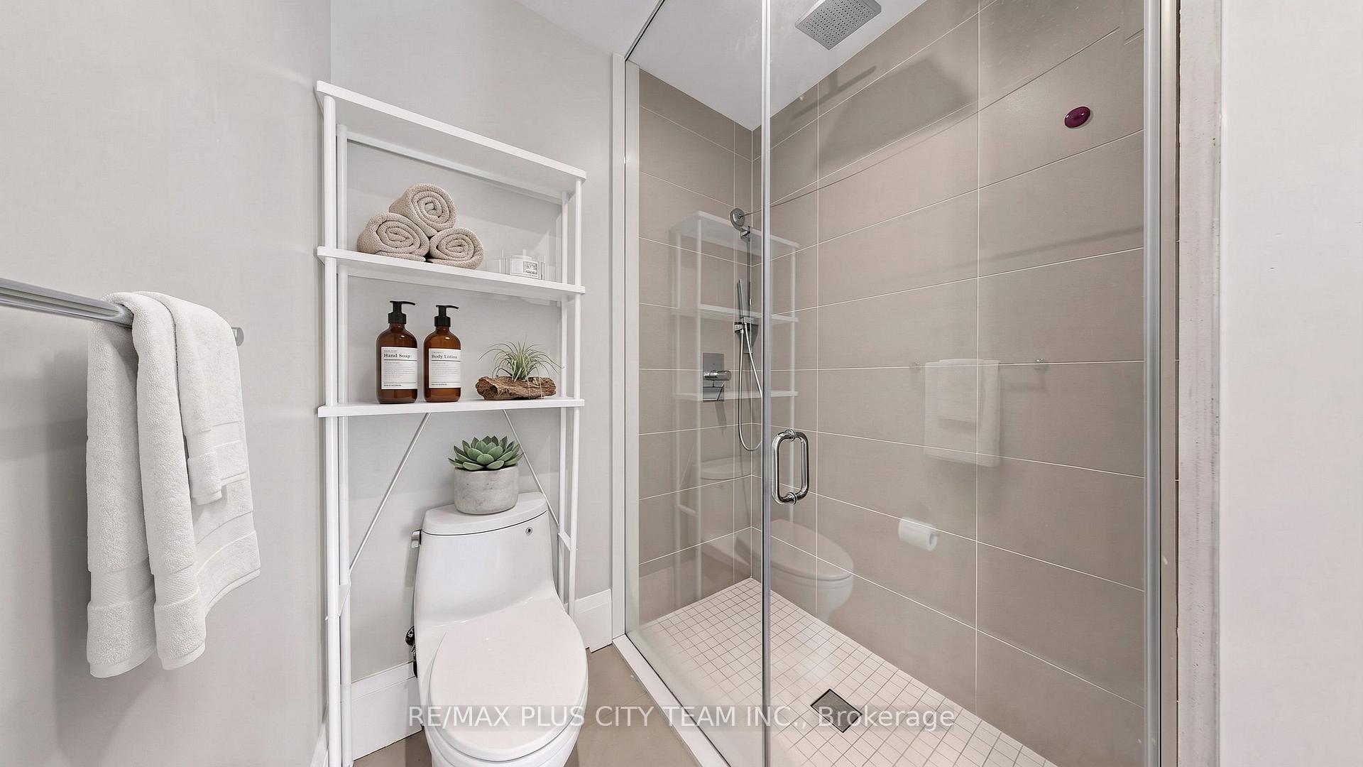 Photo 17 of Unit TH122, 29 Queens Quay E, Toronto, Waterfront Communities — HOMEH