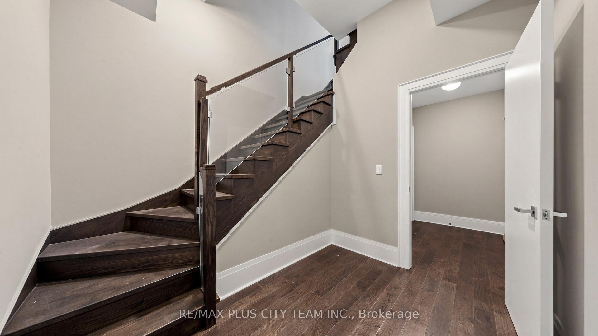 Photo 18 of Unit TH122, 29 Queens Quay E, Toronto, Waterfront Communities — HOMEH