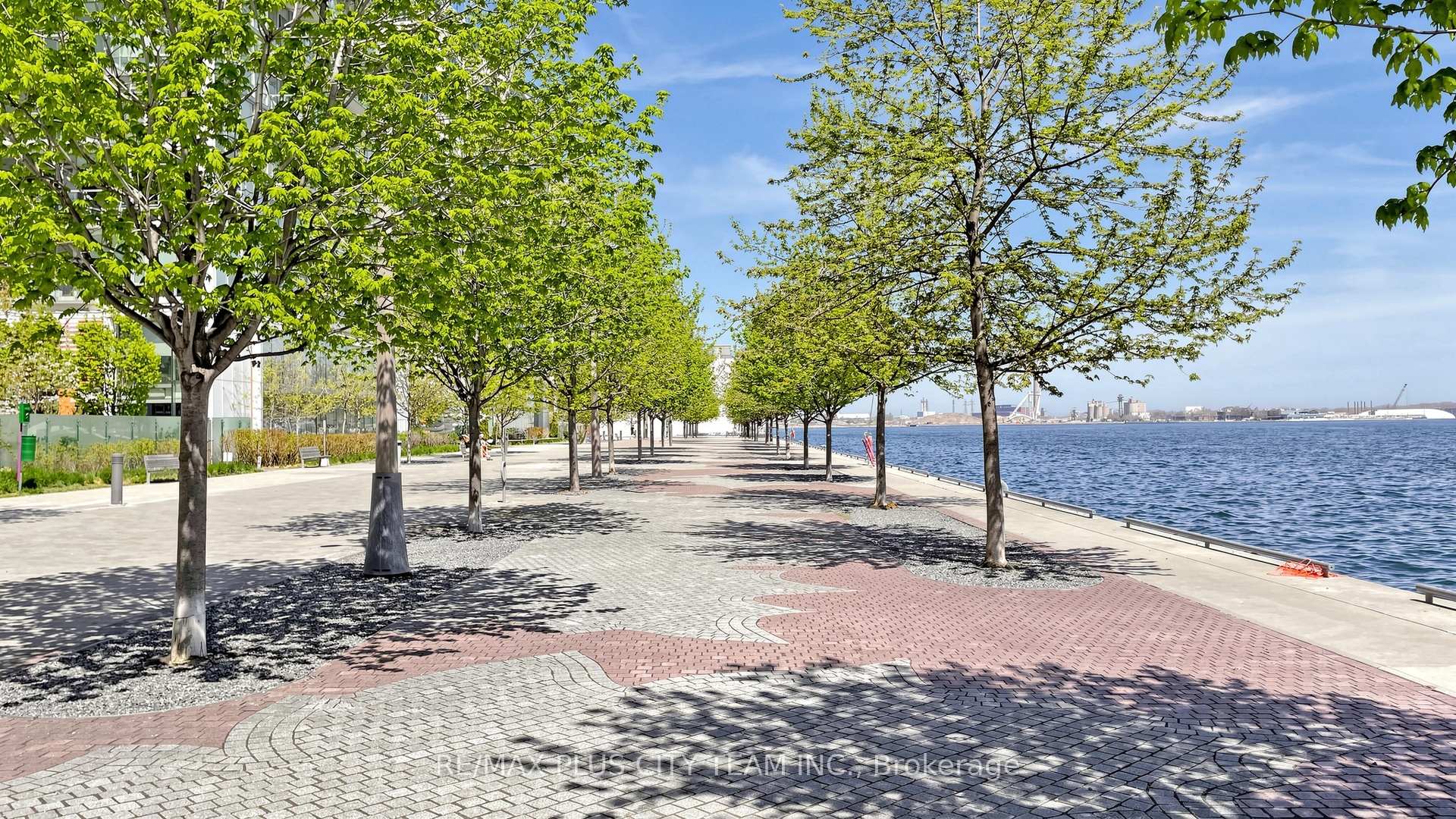 Photo 31 of Unit TH122, 29 Queens Quay E, Toronto, Waterfront Communities — HOMEH