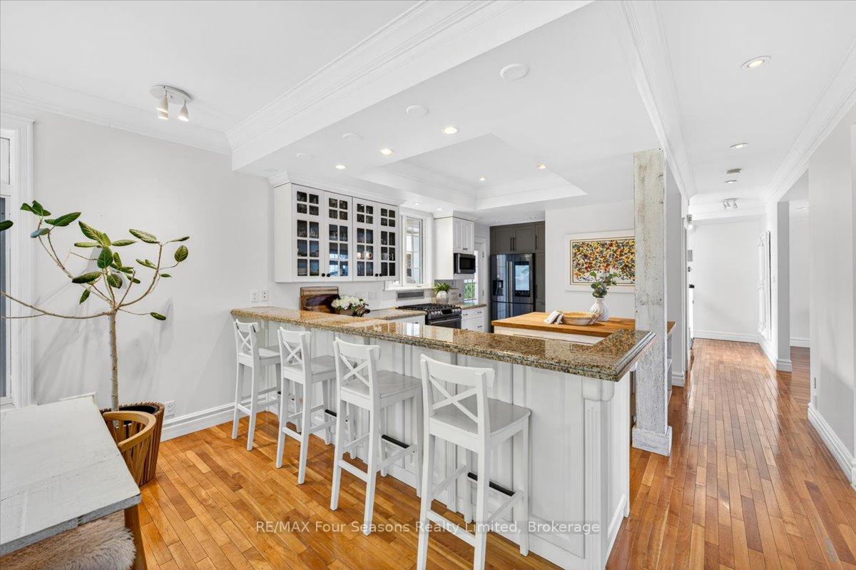Photo 12 of 98 Huron Street, Collingwood — HOMEH