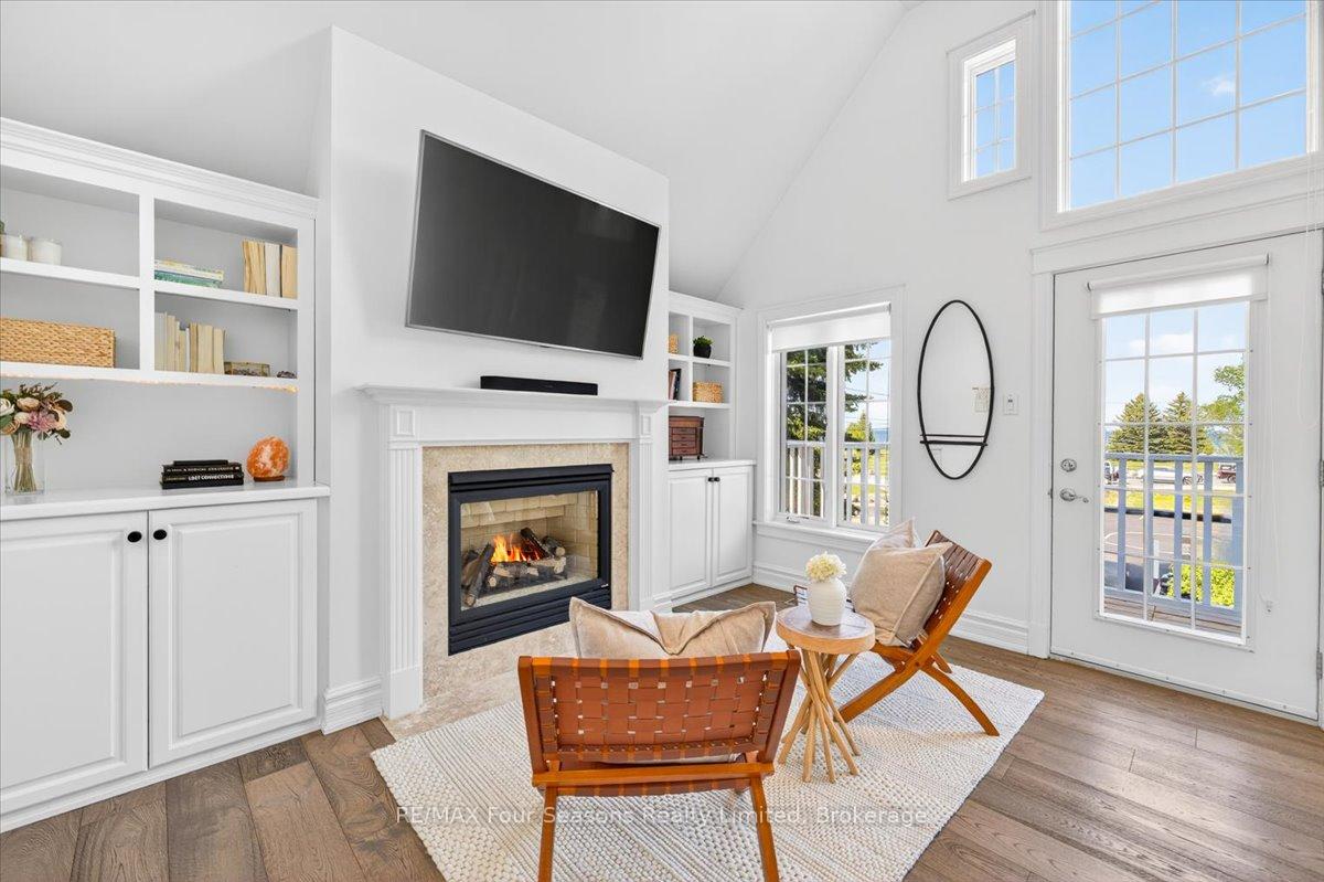 Photo 16 of 98 Huron Street, Collingwood — HOMEH