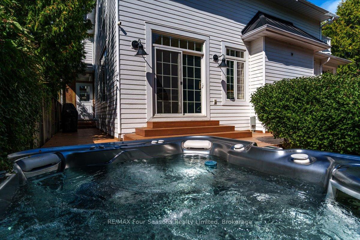 Photo 31 of 98 Huron Street, Collingwood — HOMEH