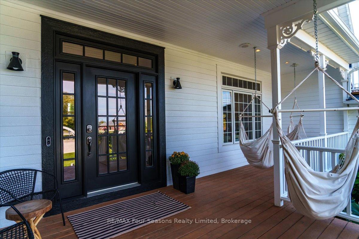 Photo 40 of 98 Huron Street, Collingwood — HOMEH